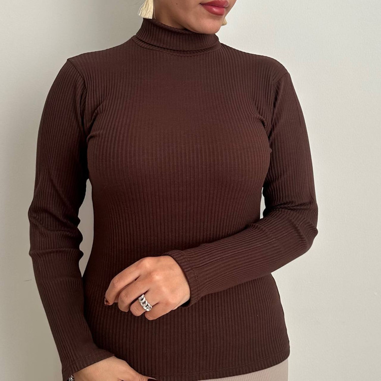 بلوز یقه اسکی کرکرهای قهوهای